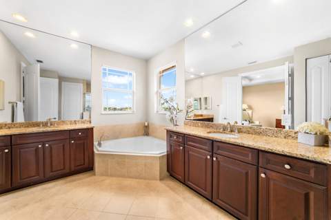 10151 Lake Vista Court, Parkland FL - photo 8 of 102