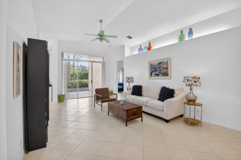 3 bedroom Single Family Residence at 5304 Wycombe Avenue, Cascade Lakes, Boynton Beach — photo 3