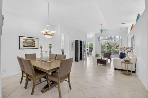5304 Wycombe Avenue, Boynton Beach FL - photo 8 of 68