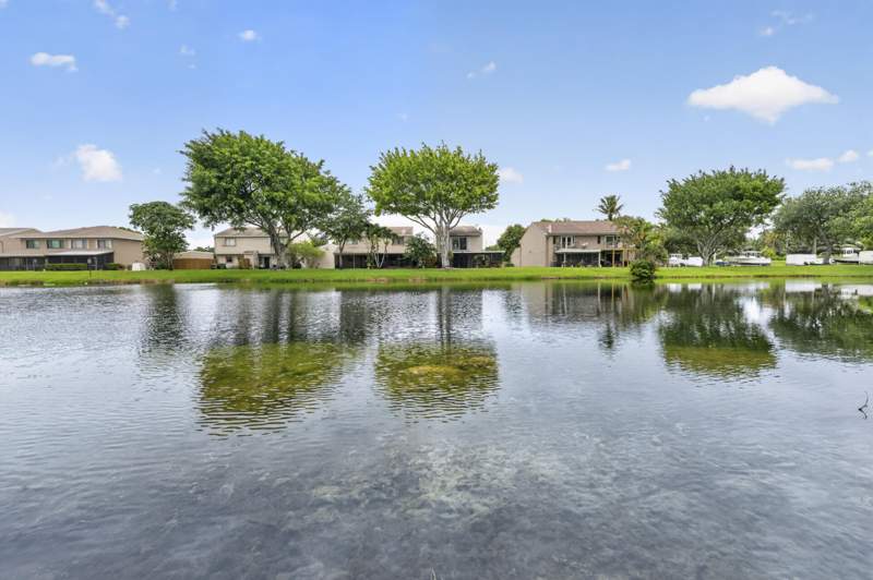 3 bedroom Townhouse at 5182 S University Drive, Saddle-Up Plat, Davie — photo 2