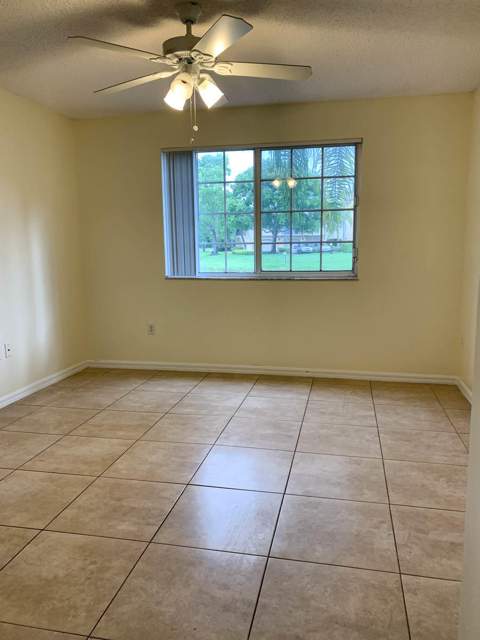 500 N Crestwood Ct Court #502, Royal Palm Beach FL - photo 15 of 28