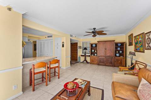 372 Golfview Road #101, North Palm Beach FL - photo 11 of 32