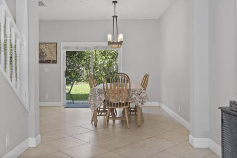 4776 Lago Vista Drive, Coconut Creek FL - photo 11 of 44