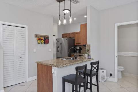 4776 Lago Vista Drive, Coconut Creek FL - photo 16 of 44