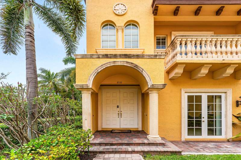 3 bedroom Townhouse at 210 NE 69th Circle, Tuscany Village, Boca Raton — photo 3