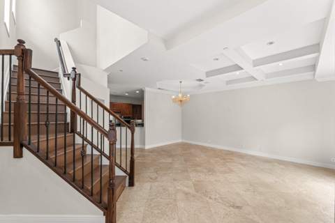 210 NE 69th Circle, Boca Raton FL - photo 9 of 61