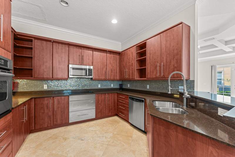 3 bedroom Townhouse at 210 NE 69th Circle, Tuscany Village, Boca Raton — photo 5