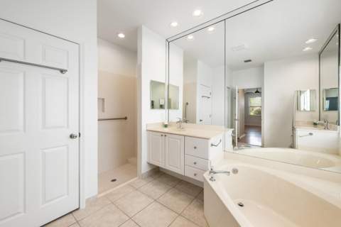 13850 Vía Vittoria, Delray Beach FL - photo 12 of 19