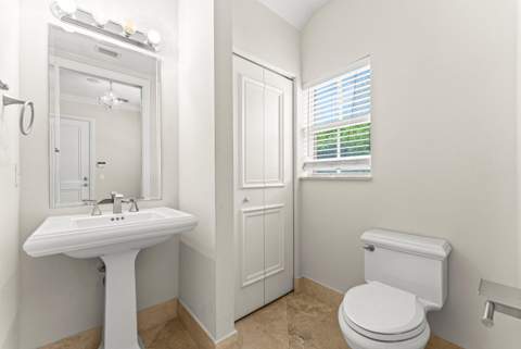 210 NE 69th Circle, Boca Raton FL - photo 14 of 61