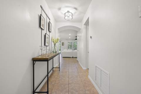 560 SE Monet Drive, Port St. Lucie FL - photo 6 of 51