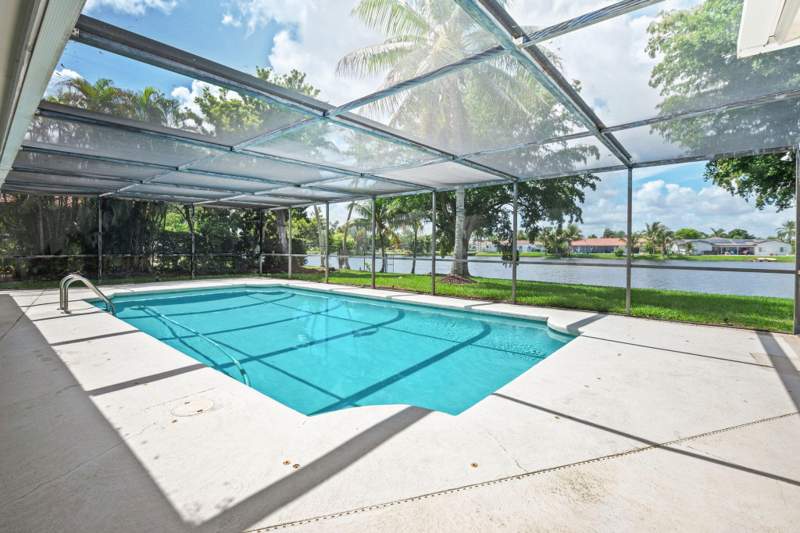 4 bedroom Single Family Residence at 16731 Harbor Court, Bonaventure Lakes Add 1, Weston — photo 5
