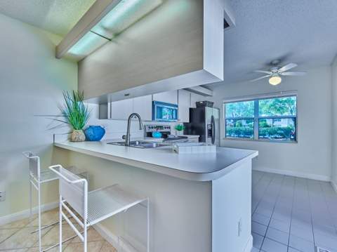 4604 Roxbury Court, Boynton Beach FL - photo 14 of 57
