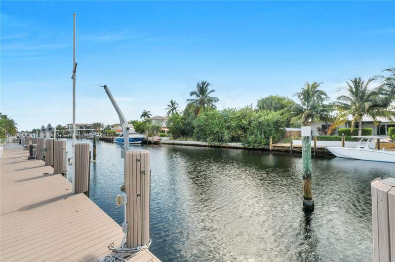 4 bedroom Single Family Residence at 4020 NE 24th Avenue, Venetian Isles 2nd Sec, Lighthouse Point — photo 5
