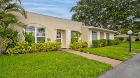 8638 Bella Vista Drive, Boca Raton FL - photo 21 of 25