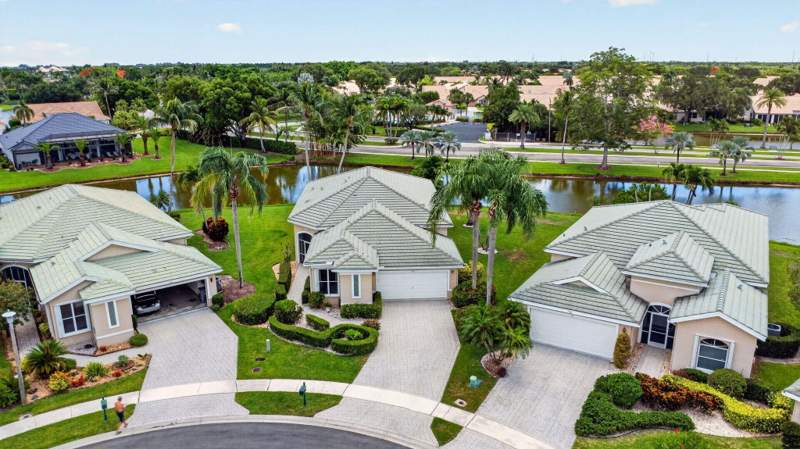 3 bedroom Single Family Residence at 7760 Carrington Court, Aberdeen 16, Boynton Beach — photo 2