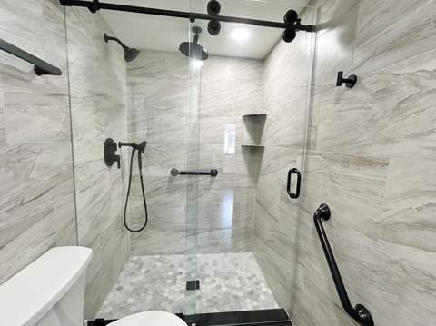 433 Pine Glen Lane #C2, Greenacres FL - photo 6 of 57