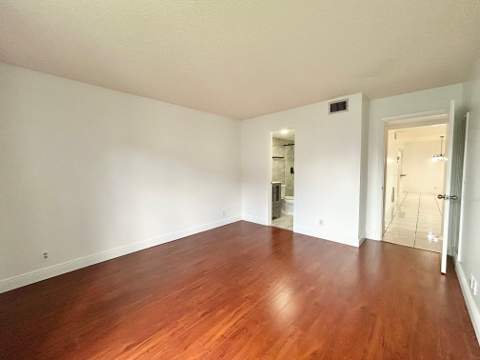 433 Pine Glen Lane #C2, Greenacres FL - photo 21 of 57
