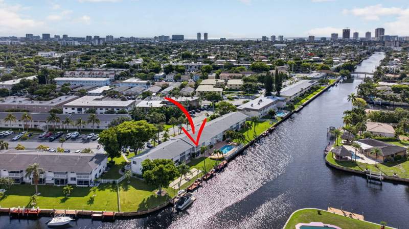 2 bedroom Stock Cooperative at 800 Pine Drive #13, Pompano Lodge Co-Op, Pompano Beach — photo 4