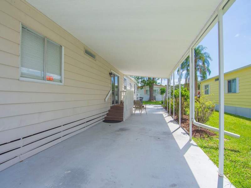 3 bedroom Manufactured Home at 78 W Caribbean, Spanish Lakes Golf Village, Port St. Lucie — photo 3