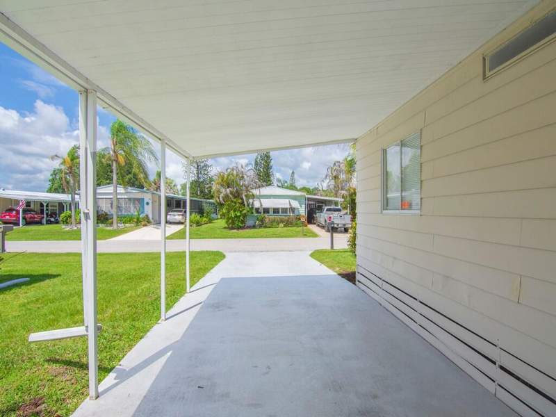 3 bedroom Manufactured Home at 78 W Caribbean, Spanish Lakes Golf Village, Port St. Lucie — photo 5