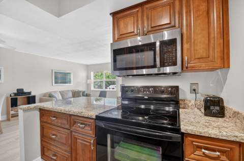 5520 N Ocean Boulevard #110, Ocean Ridge FL - photo 21 of 105