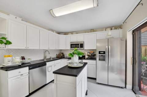 315 3rd Way, West Palm Beach FL - photo 11 of 90