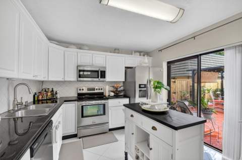 315 3rd Way, West Palm Beach FL - photo 12 of 90