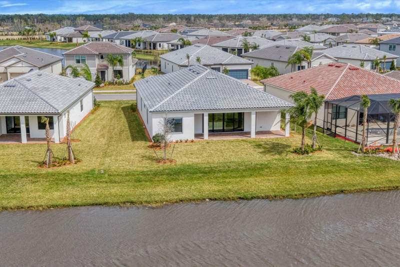 4 bedroom Single Family Residence at 818 SE Courances Drive, Metes And Bounds, Port St. Lucie — photo 5