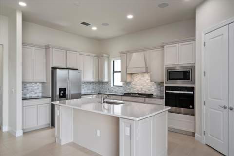 818 SE Courances Drive, Port St. Lucie FL - photo 17 of 42