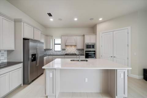 818 SE Courances Drive, Port St. Lucie FL - photo 19 of 42