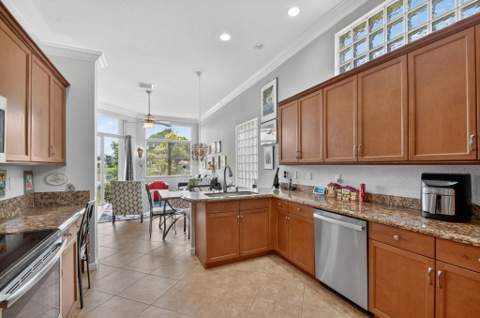 8553 E Via Grande, Wellington FL - photo 15 of 87