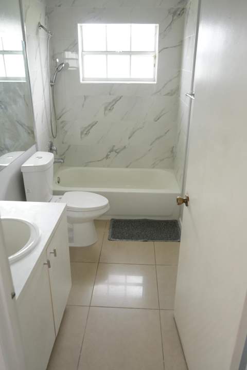 201 Maplewood Drive #201, Greenacres FL - photo 12 of 26