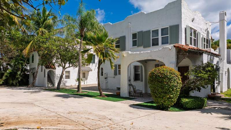 7 bedroom Single Family Residence at 717 Forest Hill Boulevard, Forest Ridge Park, West Palm Beach — photo 2