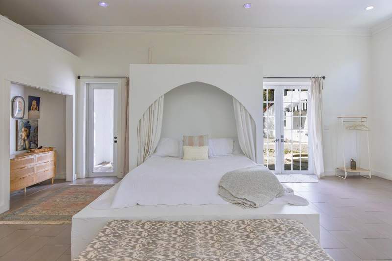 7 bedroom Single Family Residence at 717 Forest Hill Boulevard, Forest Ridge Park, West Palm Beach — photo 5