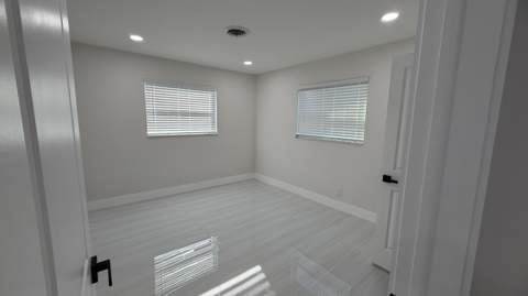 2521 NE 45th Street, Lighthouse Point FL - photo 16 of 25