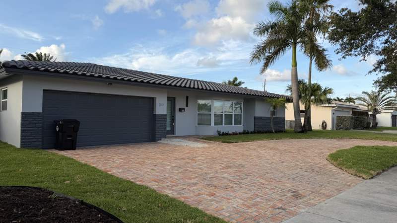 3 bedroom Single Family Residence at 2521 NE 45th Street, Venetian Isles 3rd Sec, Lighthouse Point — photo 2