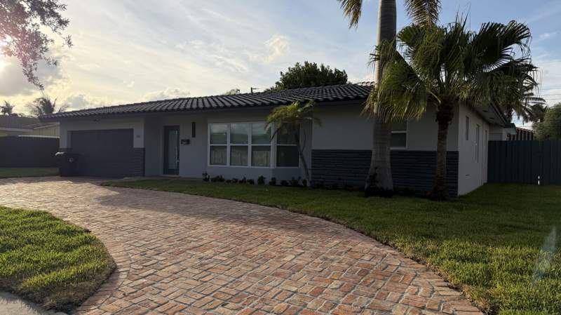 3 bedroom Single Family Residence at 2521 NE 45th Street, Venetian Isles 3rd Sec, Lighthouse Point — photo 3