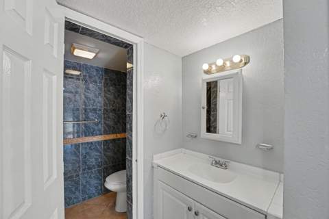 4848 NW 24th #105, Lauderdale Lakes FL - photo 15 of 31