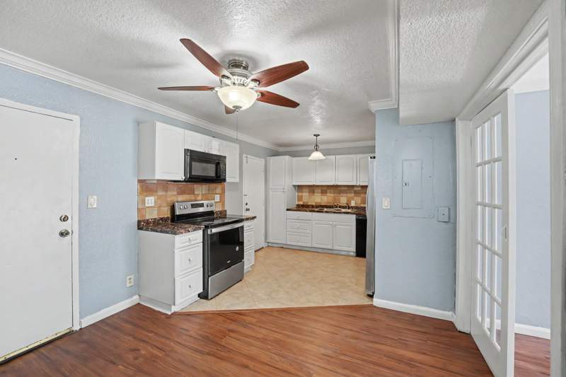 2 bedroom Condominium at 4848 NW 24th #105, Town Square Condo, Lauderdale Lakes — photo 2