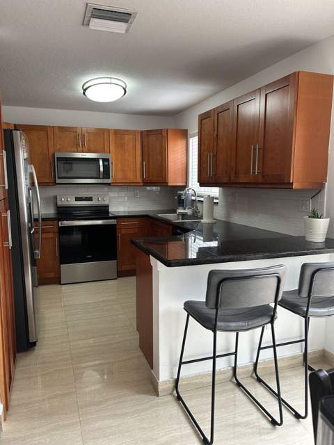 17031 NW 22nd Street, Pembroke Pines FL - photo 12 of 12