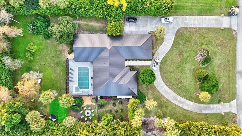 5 bedroom Single Family Residence at 13302 Doubletree Circle, Pinewood Of Wellington, Wellington — photo 4