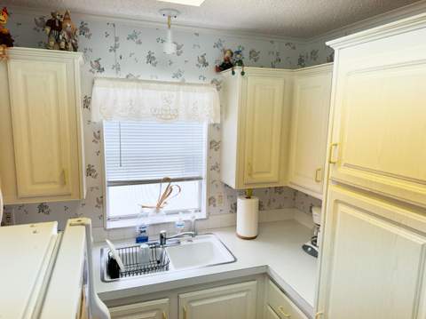 14 Bamboo Drive #Cd, Briny Breezes FL - photo 10 of 15
