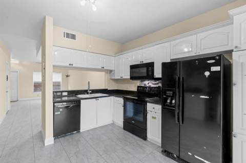 3168 SW 49th Street, Dania Beach FL - photo 12 of 28