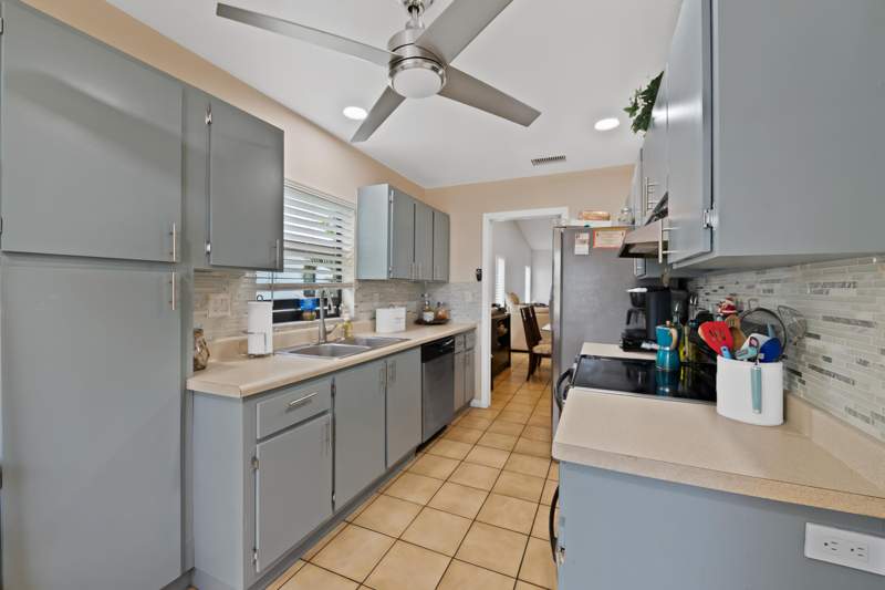 2 bedroom Villa at 8108 NW 100th Way, Northwood II, Tamarac — photo 2