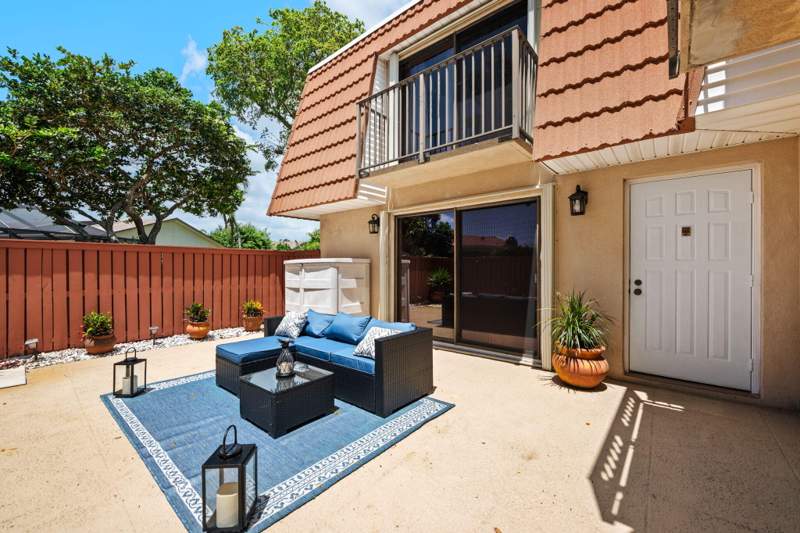 2 bedroom Townhouse at 2874 Waterford Drive, Waterford Courtyards Addition, Deerfield Beach — photo 3