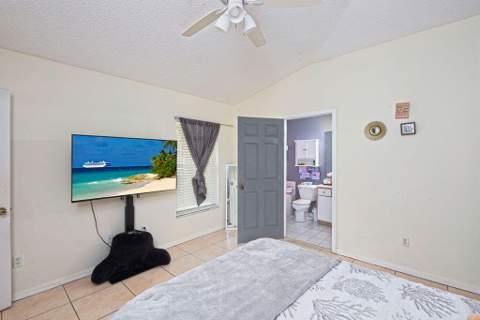 1634 SW Duclair Avenue, Port St. Lucie FL - photo 20 of 40