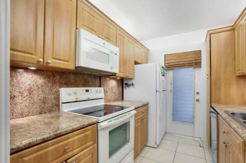 3401 Spanish Trail #151, Delray Beach FL - photo 16 of 23