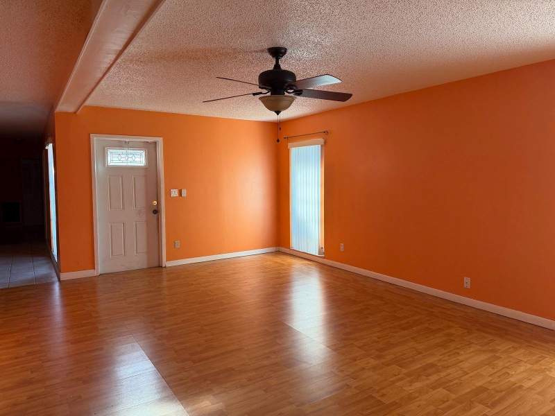 3 bedroom Single Family Residence at 7101 NW 68th Street, Mainlands Of Tamarac Lakes, Tamarac — photo 3