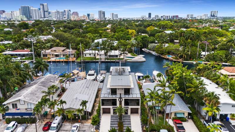4 bedroom Townhouse at 321 Hendricks Isle, Victoria Isles, Fort Lauderdale — photo 2