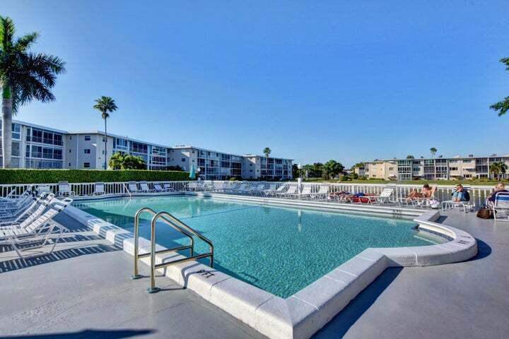 2 bedroom Condominium at 2855 S Garden Dr Drive #203, Lake Clarke Gardens Condo 24, Palm Springs — photo 5